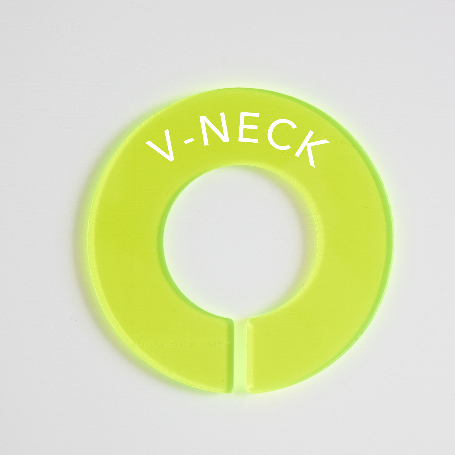 Tops | Circular Divider + Label