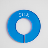 Tops | Divider + Label
