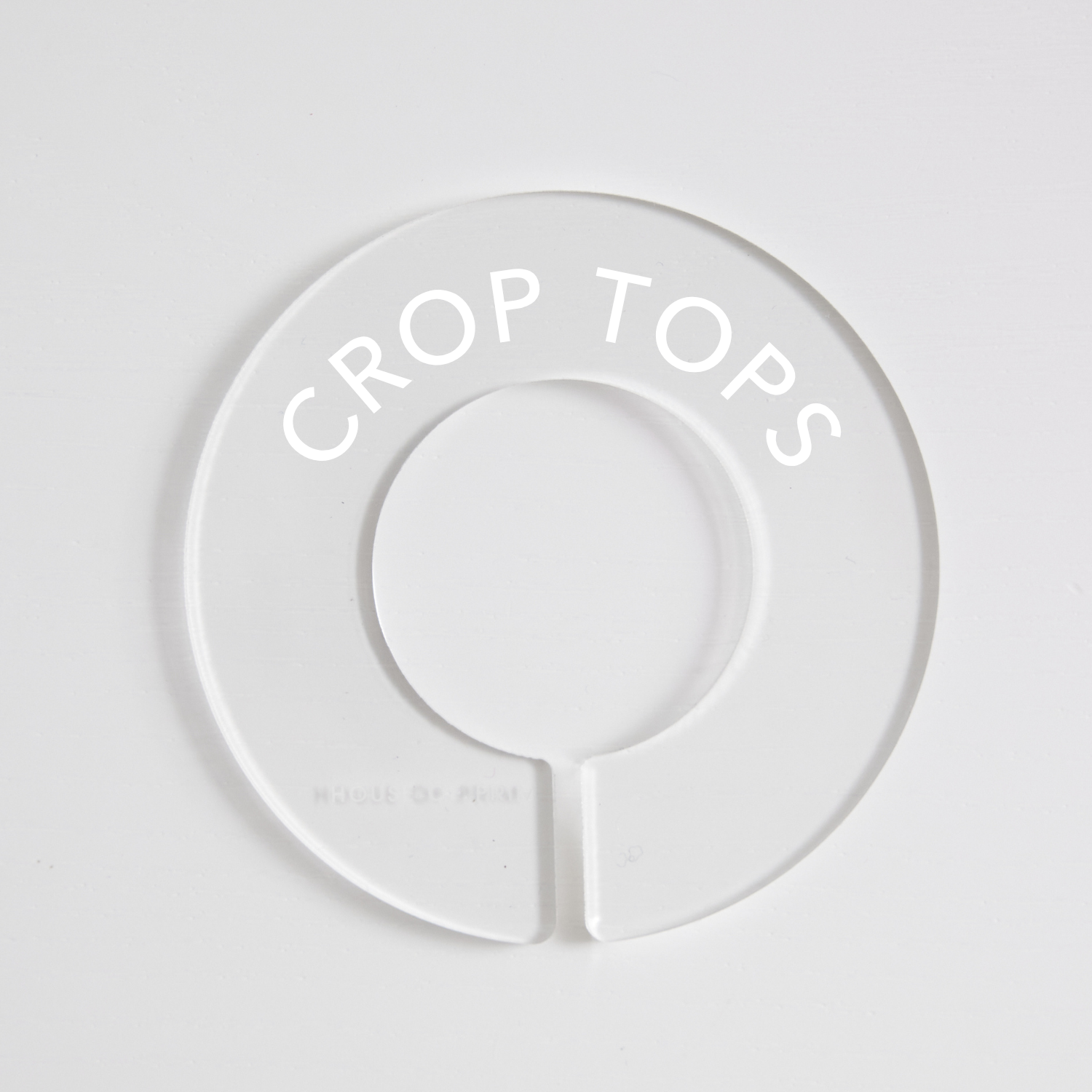 Tops | Circular Divider + Label