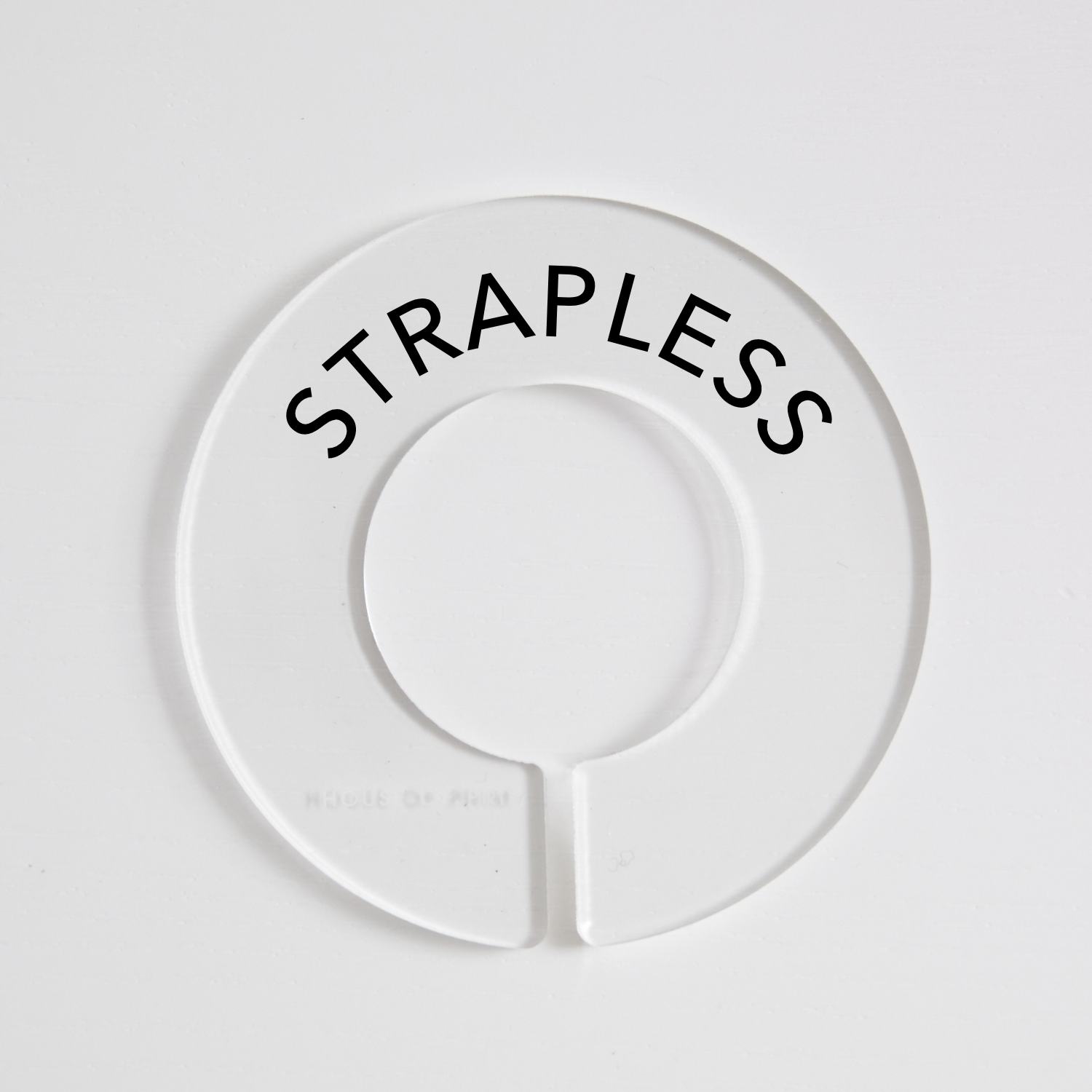 Tops | Circular Divider + Label