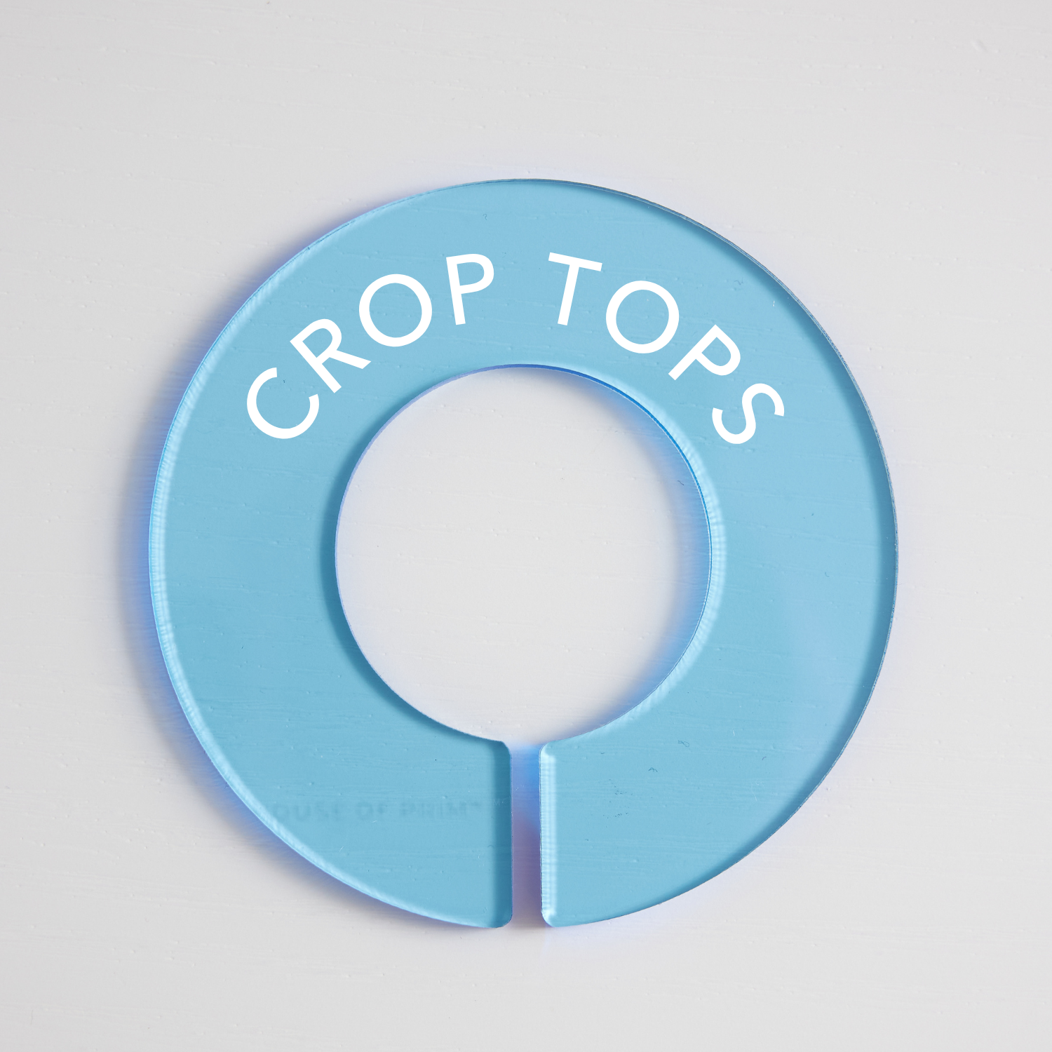 Tops | Circular Divider + Label