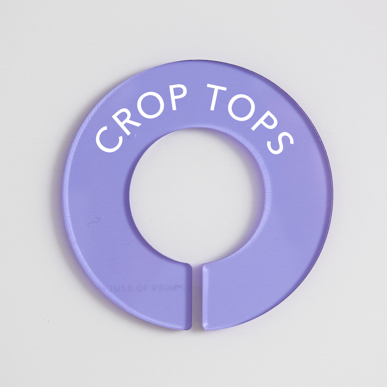 Tops | Circular Divider + Label