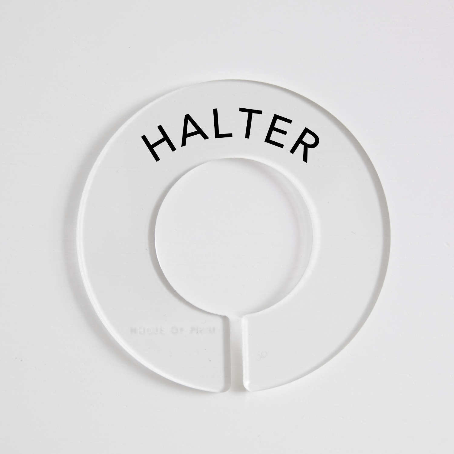 Tops | Circular Divider + Label