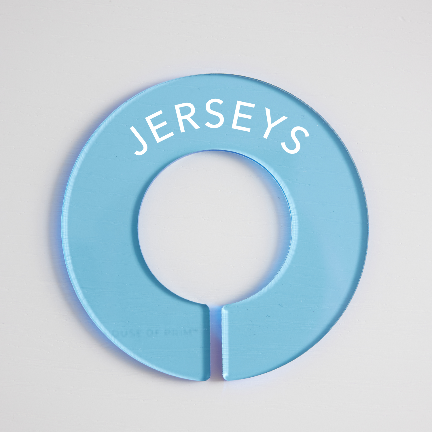 Tops | Circular Divider + Label