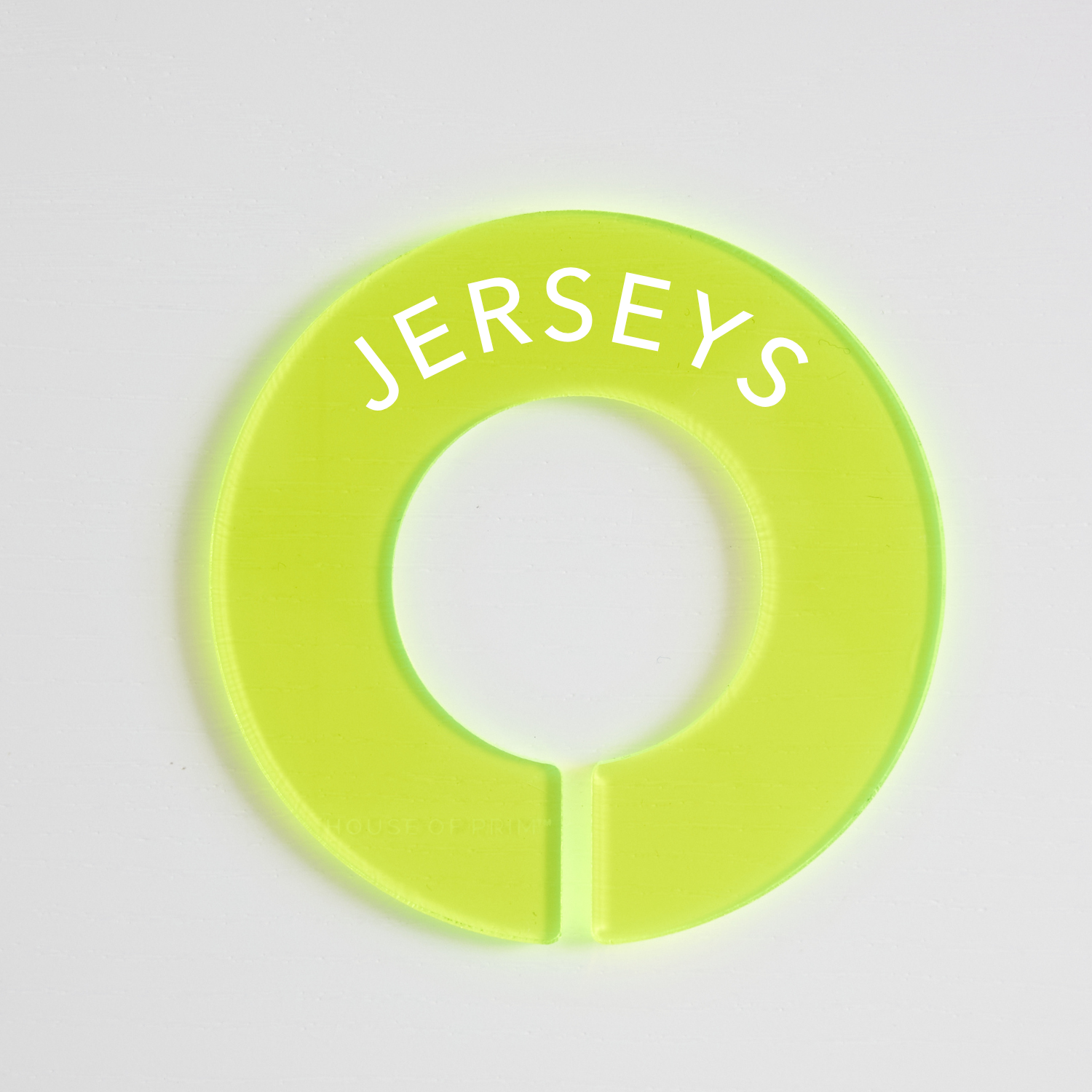 Tops | Circular Divider + Label