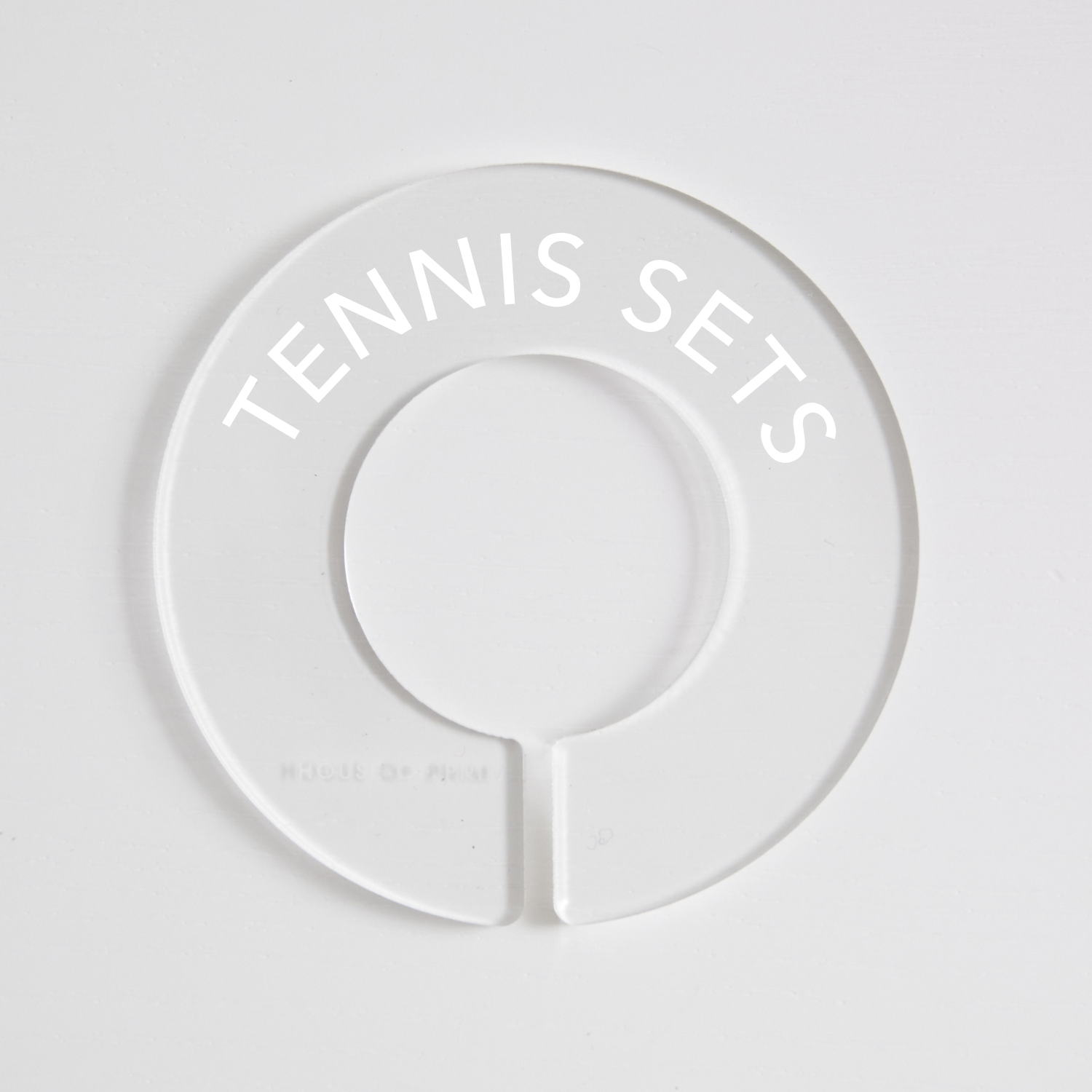 Tennis | Circular Divider + Label