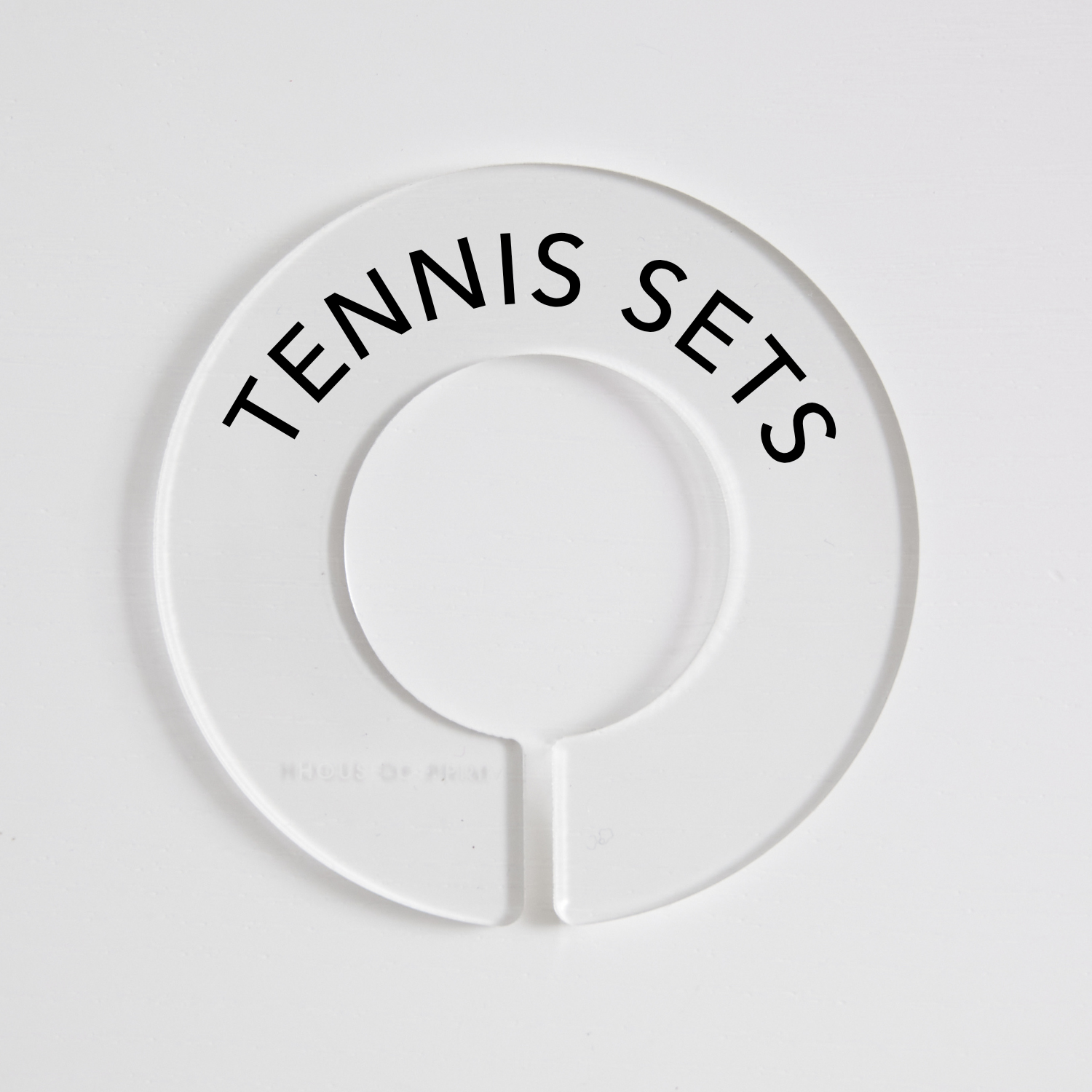 Tennis | Circular Divider + Label