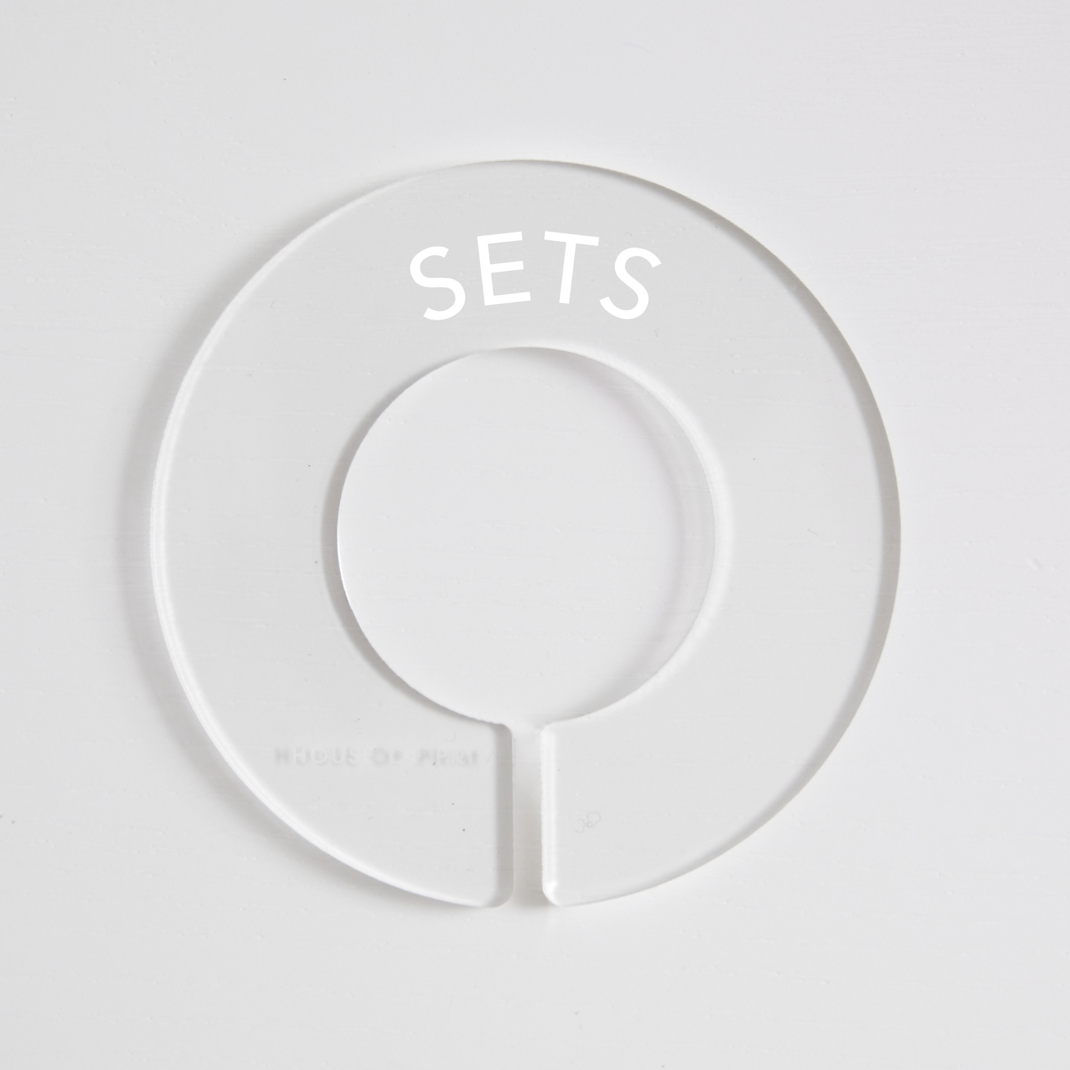 Formalwear & Sets | Circular Divider + Label