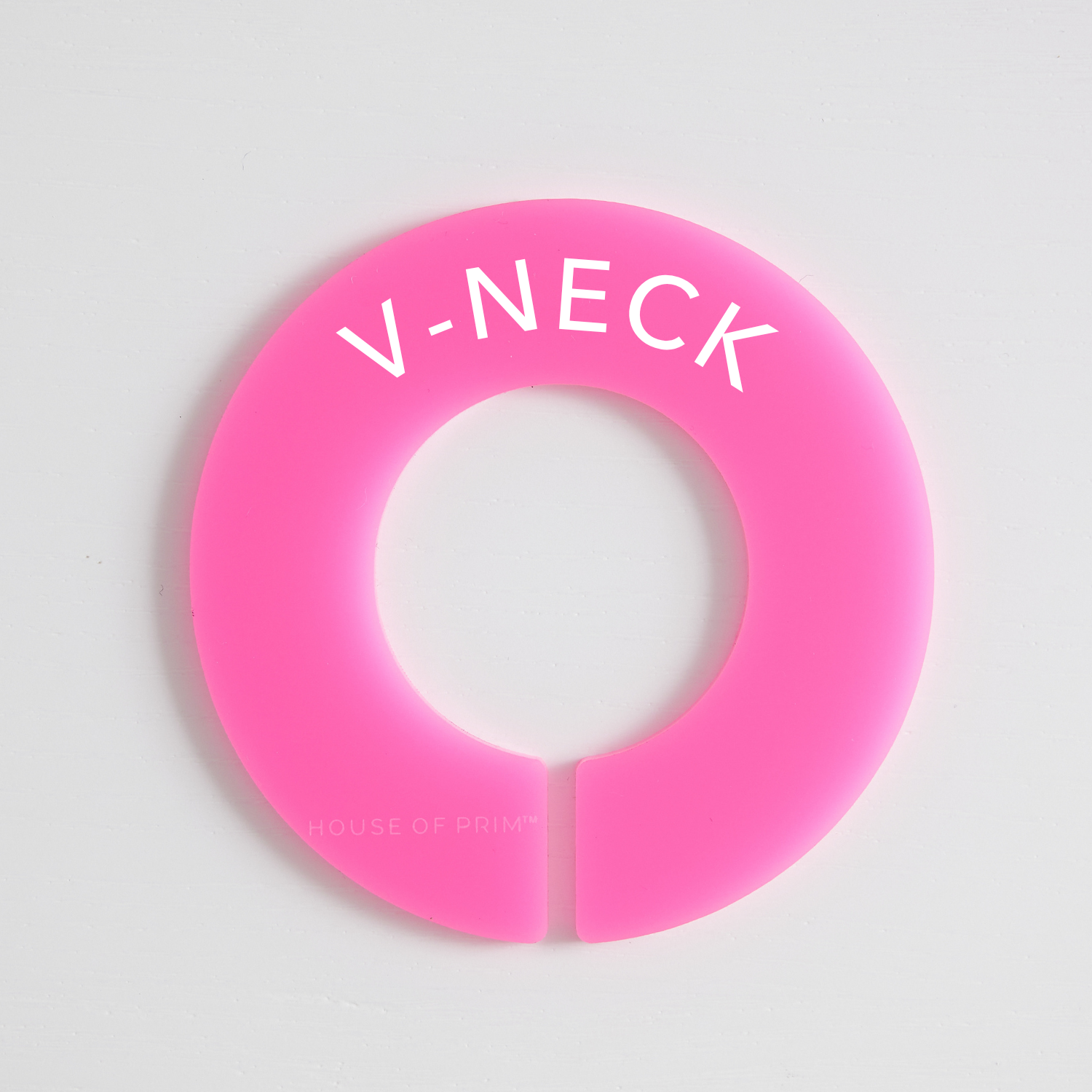 Tops | Circular Divider + Label
