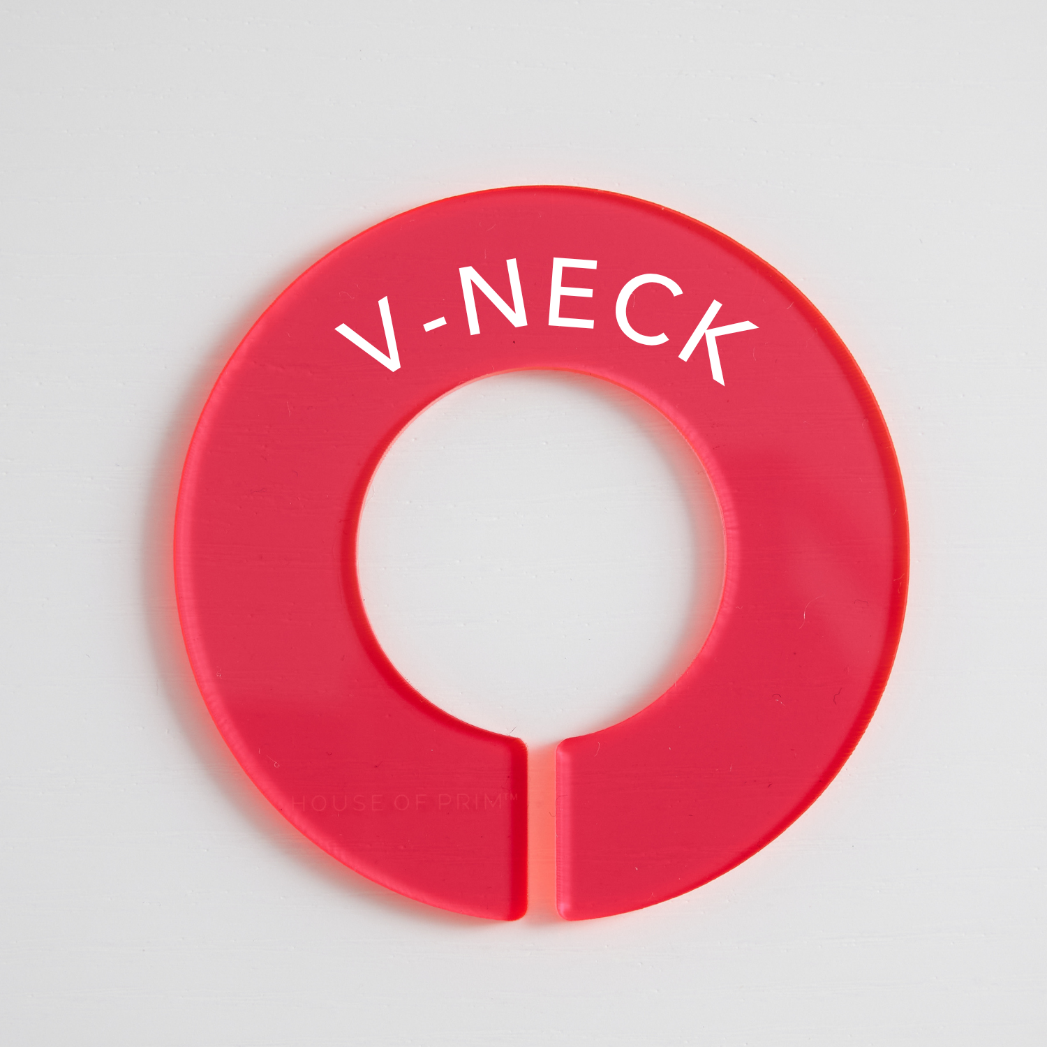 Tops | Circular Divider + Label