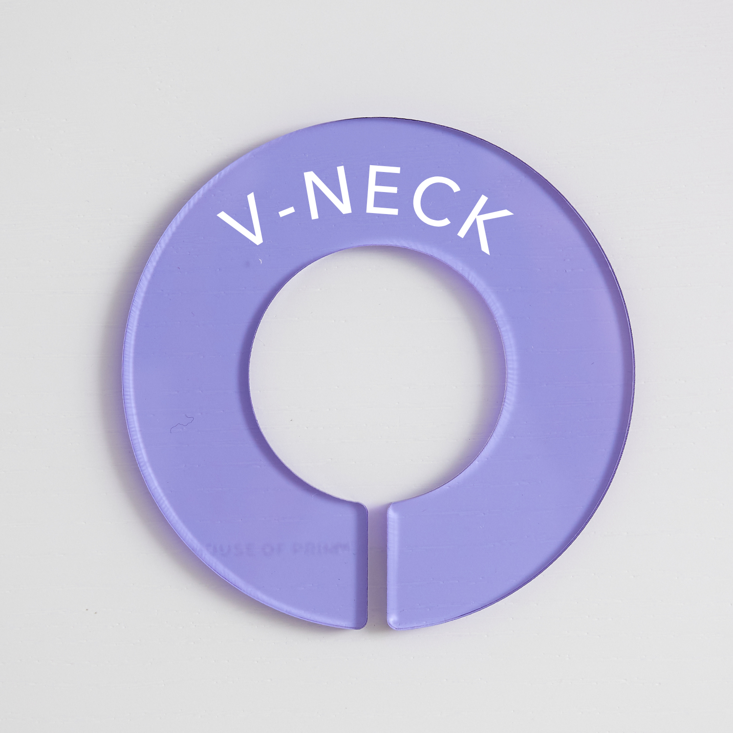 Tops | Circular Divider + Label